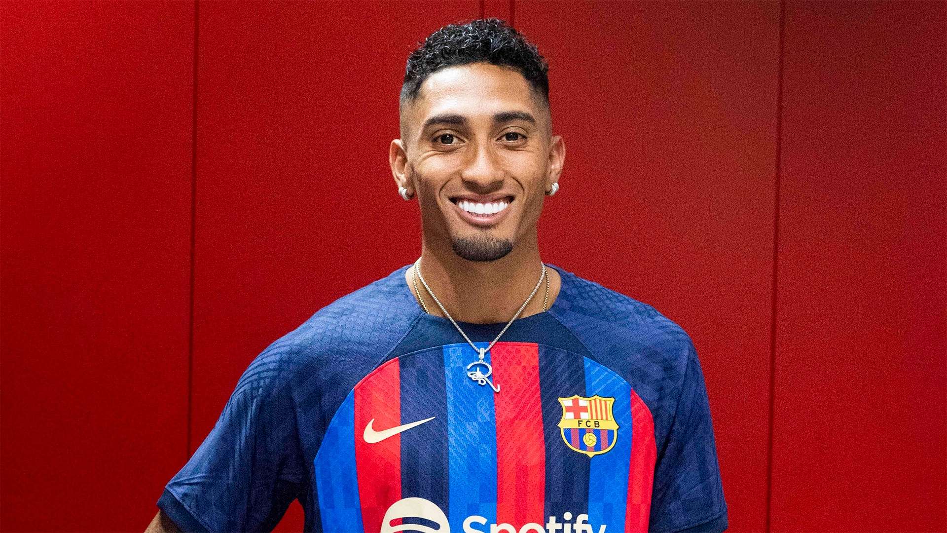 力球员在比 力球员在比